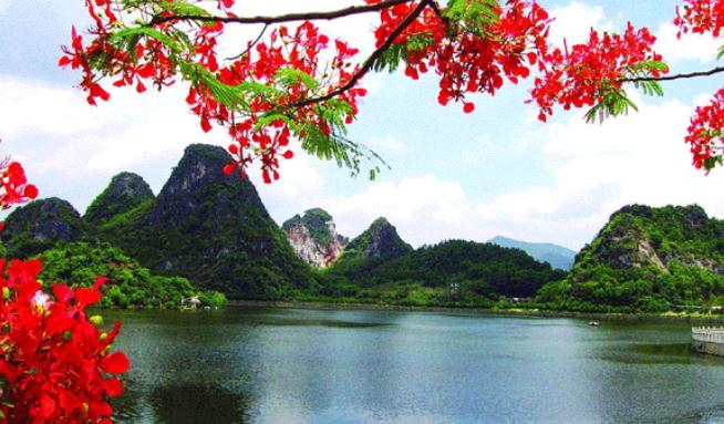 2025年8月10号农历闰六月十七日,黄历忌宜财神方位查询