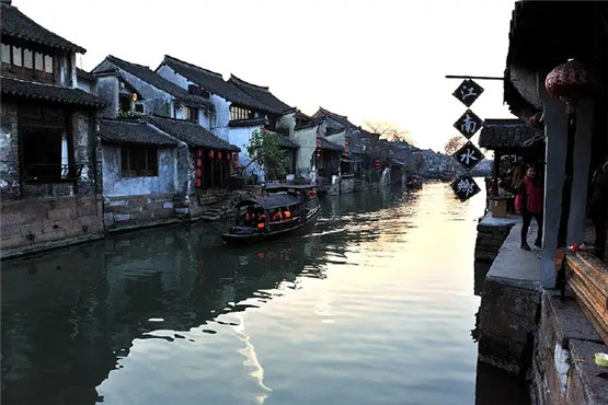 2025年8月19号农历闰六月廿六日,黄历忌宜财神方位查询