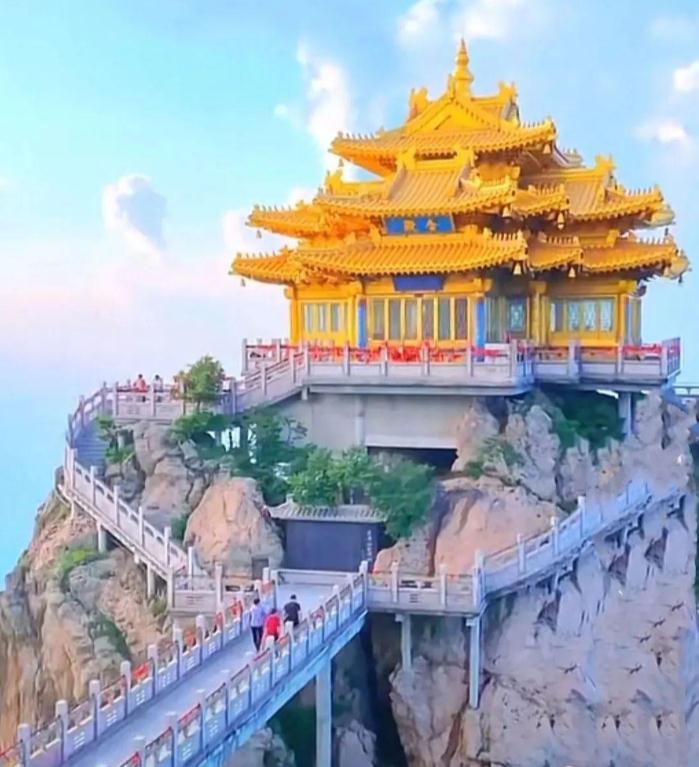 2026年事业风生水起的生肖女