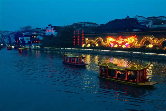 2025年10月14号农历八月廿三日,黄历忌宜财神方位查询