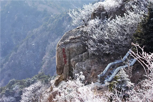 2025年10月19号农历八月廿八日,黄历忌宜财神方位查询