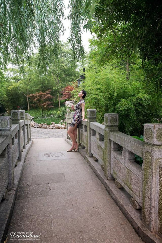 2025年11月21号农历十月初二日,黄历忌宜财神方位查询