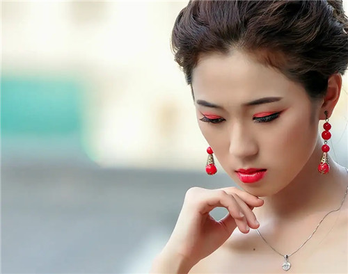 2026年桃花运登门的生肖