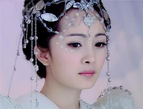 心善命好丈夫疼爱子女孝顺的生肖女